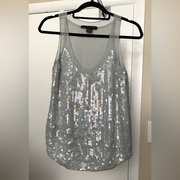 French Connection Silver Gray Sequin Chiffon Camisole Top Size 0 - Picture 1 of 8